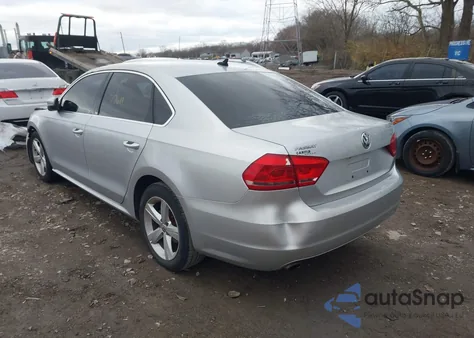2013 Volkswagen Passat 2.5L Se из США, поврежденный, VIN 1VWBP7A34DC060709